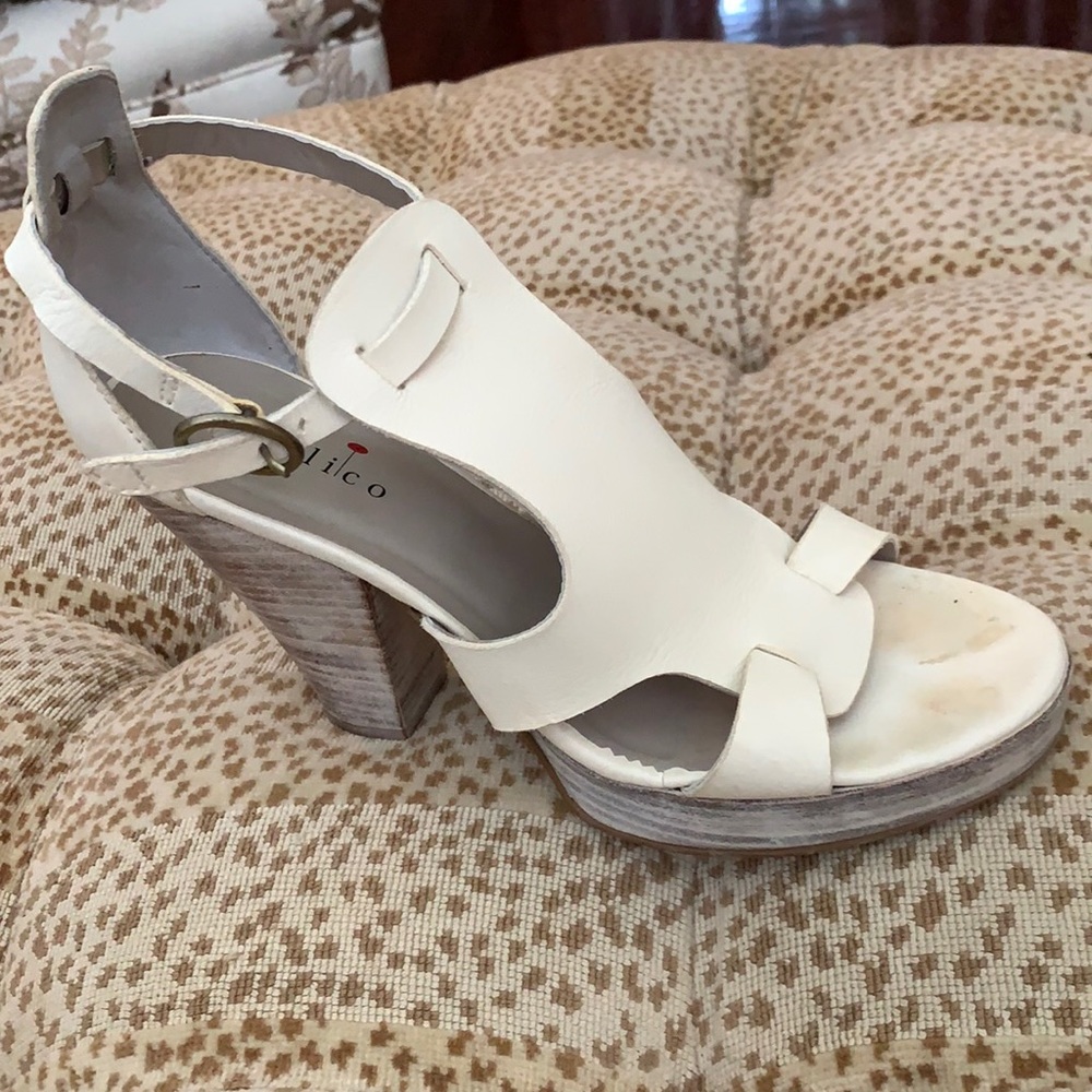 Platform sandals